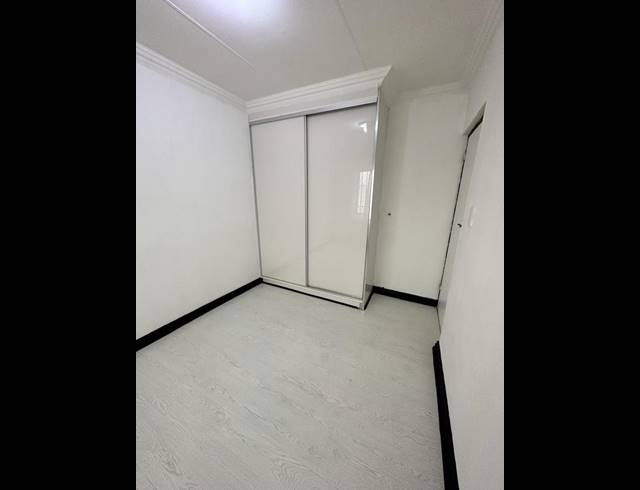 2 BEDROOM APARTMENT FOR SALE IN HECTORTON
